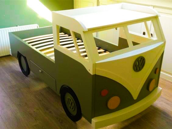 Cama con forma de camión VW