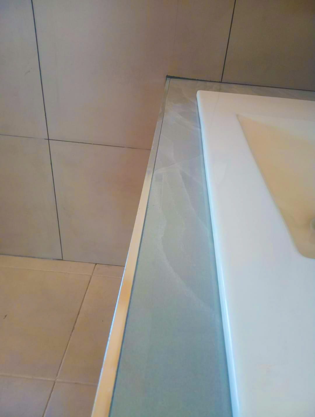 Baño completo de madera